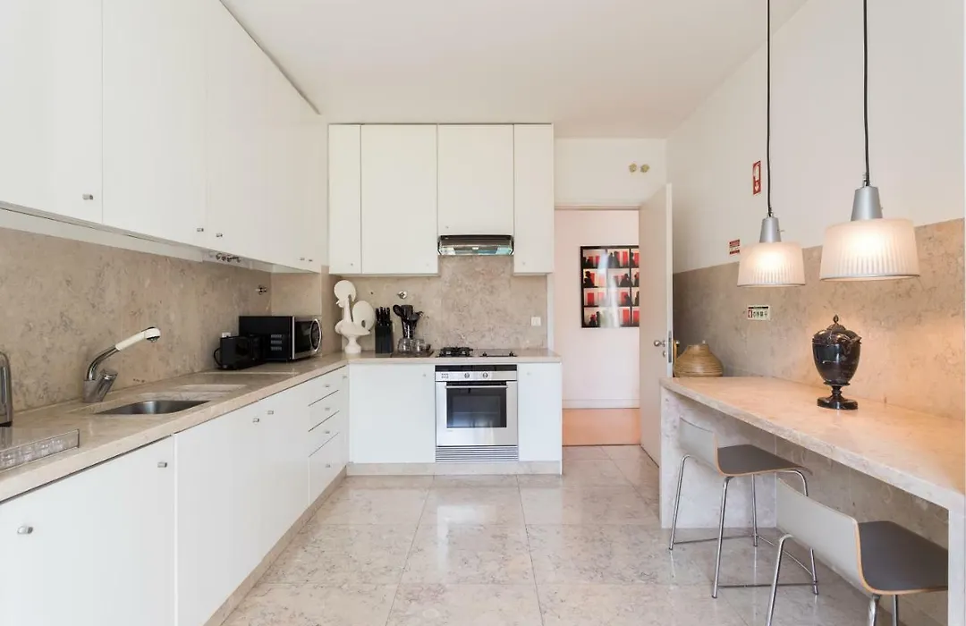 Flh Chiado Design Flat-1